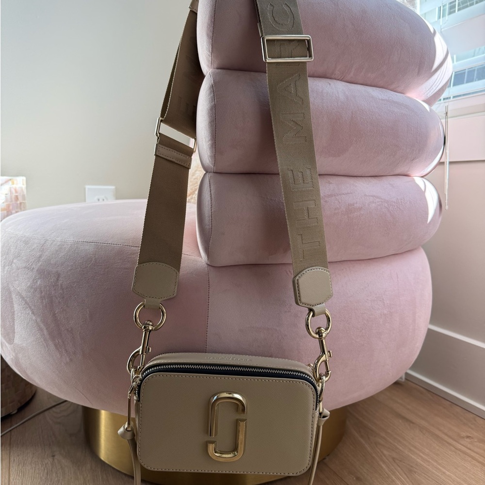 Marc Jacobs Beige Crossbody Bag with Gold Accents, like new